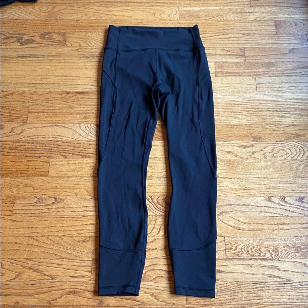 Lululemon In Movement Tight 25" *Everlux Black Size 6 - Picture 3 of 11